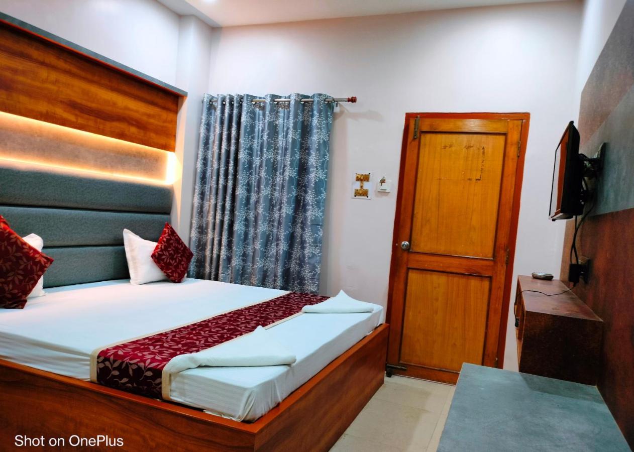 Hotel City Park Guwahati Esterno foto