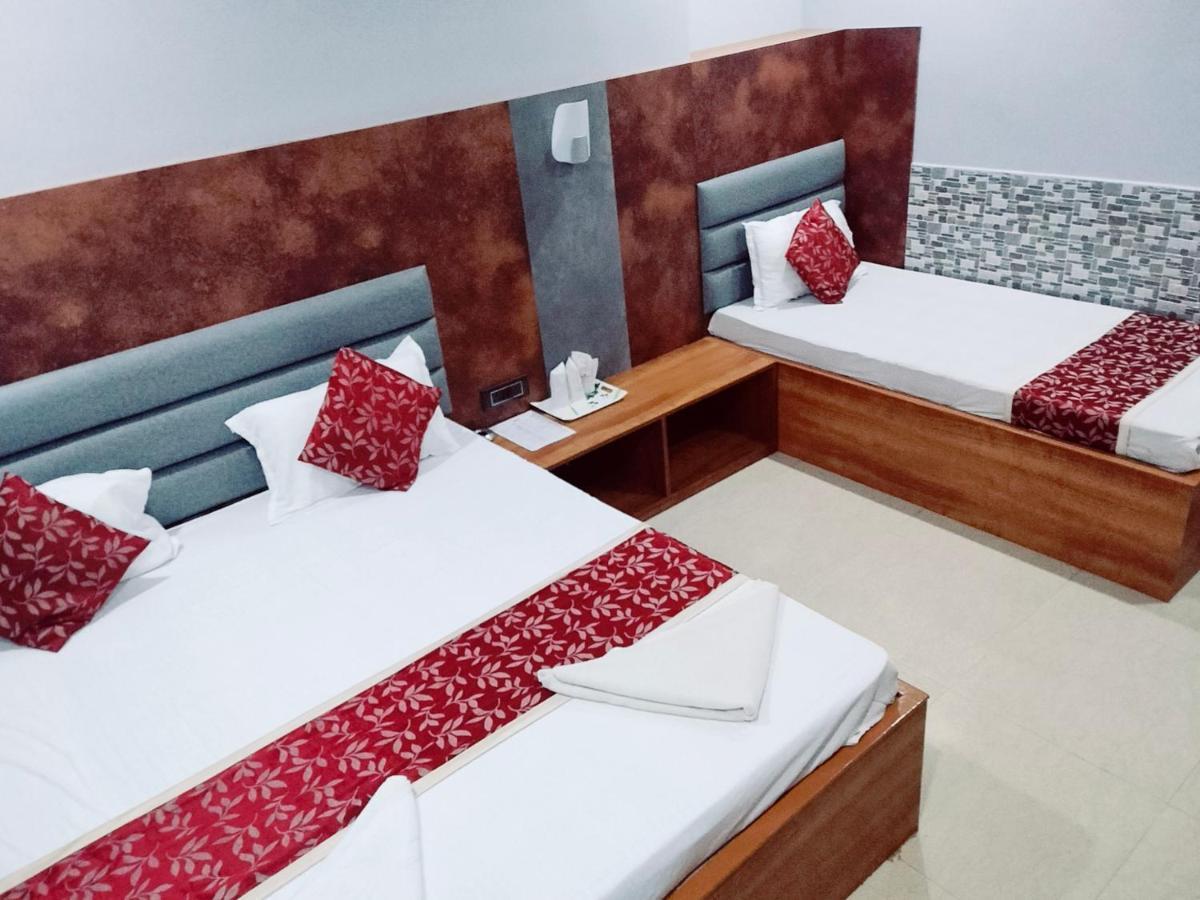 Hotel City Park Guwahati Esterno foto