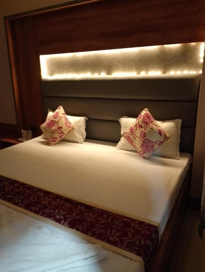 Hotel City Park Guwahati Esterno foto