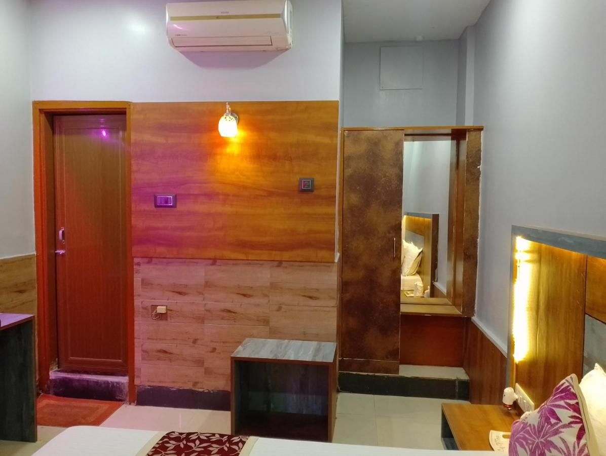 Hotel City Park Guwahati Esterno foto