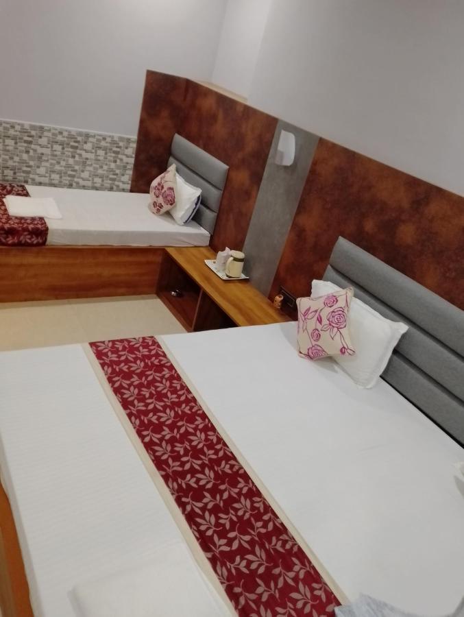 Hotel City Park Guwahati Esterno foto