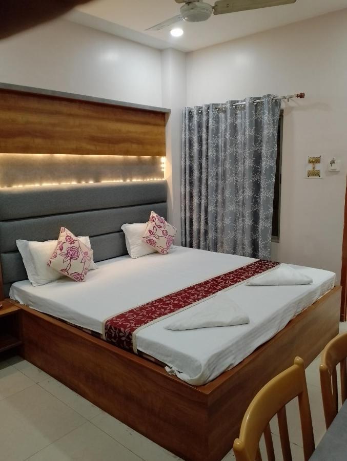 Hotel City Park Guwahati Esterno foto